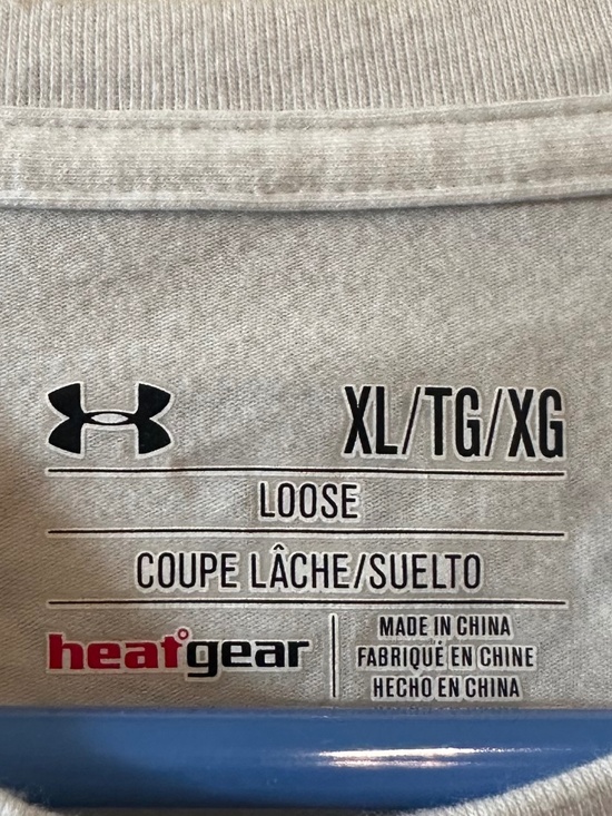 NWOT Men's Under Armour Heat Gear Fish Graphic Tee Shirt - Picture 2 of 3